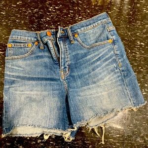 Madewell high rise denim shorts sz 28
